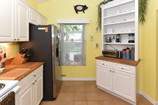 7922 SE Sugar Pines Way, Hobe Sound, FL 33455 - Photo 9