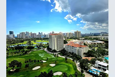 20335 W Country Club Drive, Unit #2208, Aventura, FL 33180 - Photo 9