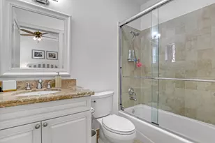 1950 Presidential Way, West Palm Beach, FL 33401 - Photo 17