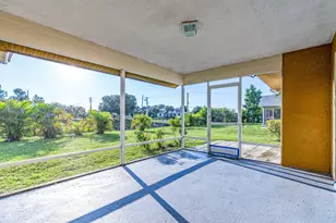 2402 SW Monterrey Ln, Port Saint Lucie, FL 34953 - Photo 75