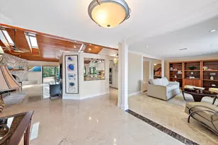 16 Thurston Dr, Palm Beach Gardens, FL 33418 - Photo 9