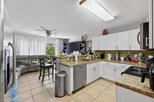 6124 NW 40th St, Coral Springs, FL 33067 - Photo 7