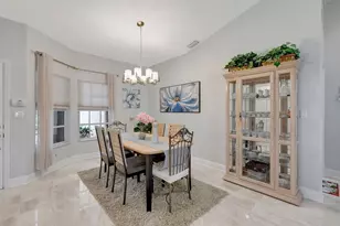 7136 Ashford Ln, Boynton Beach, FL 33472 - Photo 9