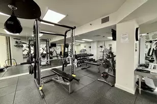20185 E Country Club Dr, Aventura, FL 33180 - Photo 15