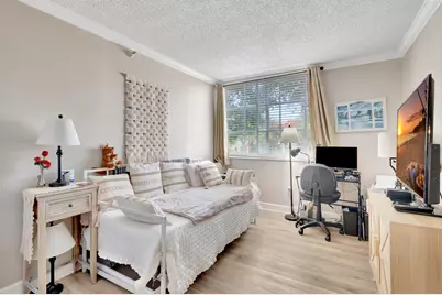 103 Yacht Club Way, Unit #206, Hypoluxo, FL 33462 - Photo 9