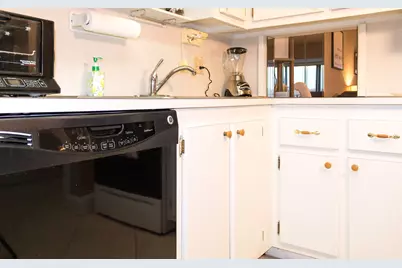 4100 Tivoli Court, Unit #301, Lake Worth, FL 33467 - Photo 11