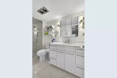 114 Somerset F, West Palm Beach, FL 33417 - Photo 23