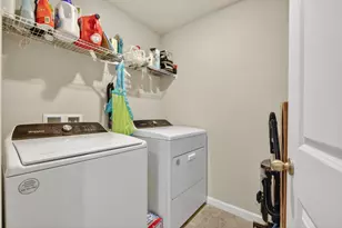 5672 SE Edgewater Cir, Stuart, FL 34997 - Photo 21