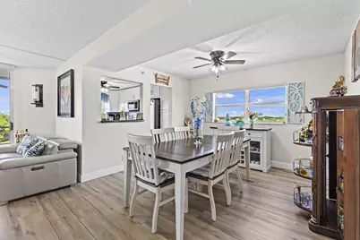 3465 Via Poinciana, Unit #606, Lake Worth, FL 33467 - Photo 13