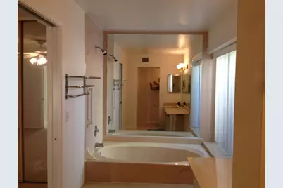 643 Executive Center Drive, Unit #Q108, West Palm Beach, FL 33401 - Photo 3