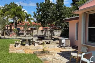 617 NE 8th Ave, Boynton Beach, FL 33435 - Photo 11