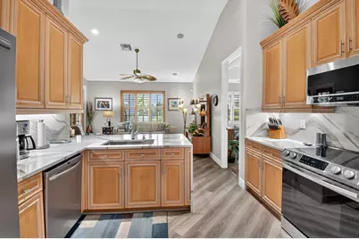 9946 Coronado Lake Drive, Boynton Beach, FL 33437 - Photo 17