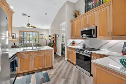 9946 Coronado Lake Drive, Boynton Beach, FL 33437 - Photo 15