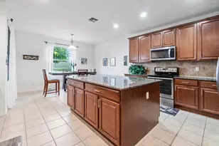 3441 Oakmont Estates Blvd, Wellington, FL 33414 - Photo 5
