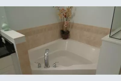 1825 Bridgepointe Circle, Unit #14, Vero Beach, FL 32967 - Photo 17