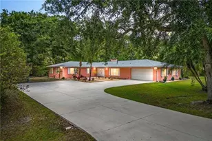 115 36th Ct, Vero Beach, FL 32968 - Photo 1