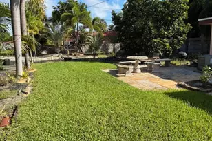 617 NE 8th Ave, Boynton Beach, FL 33435 - Photo 3