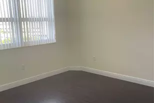 19501 W Country Club Dr, Aventura, FL 33180 - Photo 3