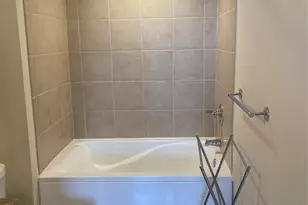 19501 W Country Club Dr, Aventura, FL 33180 - Photo 5