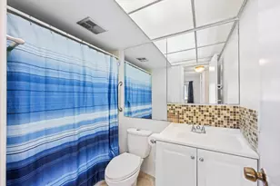 8130 Sunrise Lakes Blvd, Sunrise, FL 33322 - Photo 7