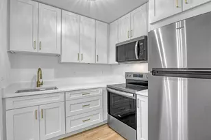 205 Main Blvd, Boynton Beach, FL 33435 - Photo 11