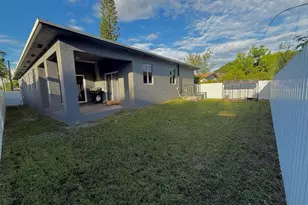 5628 Flagler St, Hollywood, FL 33023 - Photo 15