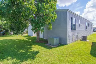 121 Sandhill Blvd, Fort Pierce, FL 34982 - Photo 3