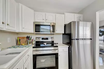 24 Chatham A, West Palm Beach, FL 33417 - Photo 5