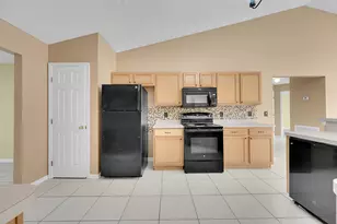 2518 SW Cooper Ln, Port Saint Lucie, FL 34984 - Photo 25