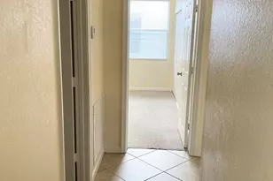 870 Gazetta Way, West Palm Beach, FL 33413 - Photo 9