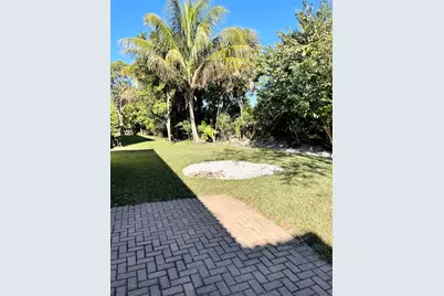 870 Gazetta Way, West Palm Beach, FL 33413 - Photo 7