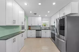 282 SE Edgewood Dr, Stuart, FL 34996 - Photo 15