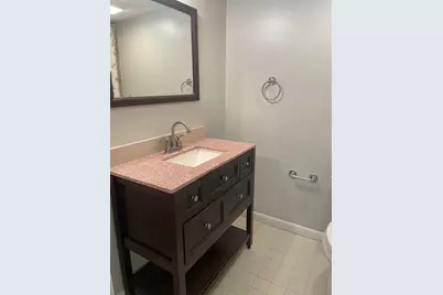1271 SE Parkview Place, Unit #H8, Stuart, FL 34994 - Photo 11