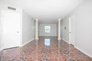 131 N Golfview Rd, Lake Worth Beach, FL 33460 - Photo 9