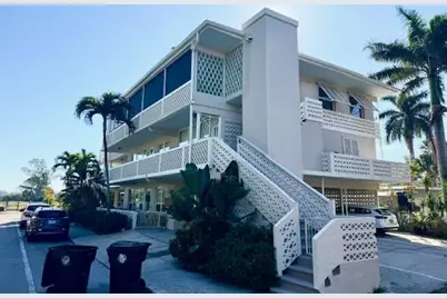 131 N Golfview Road, Unit #4, Lake Worth Beach, FL 33460 - Photo 1