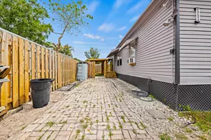 10592 SW Sandalfoot Blvd, Boca Raton, FL 33428 - Photo 23