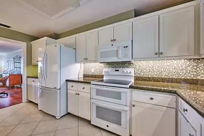 200 Intracoastal Place, Unit #402, Jupiter, FL 33469 - Photo 15