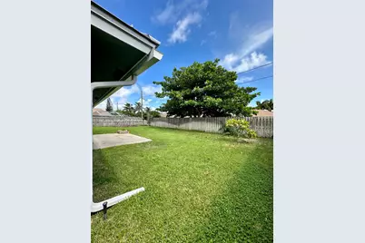 826 Palama Way, Lantana, FL 33462 - Photo 21