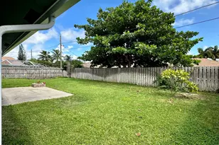 826 Palama Way, Lantana, FL 33462 - Photo 21