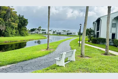 1006 Green Pine Boulevard, Unit #H2, West Palm Beach, FL 33409 - Photo 11