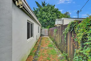 601 NE 59th Ct, Oakland Park, FL 33334 - Photo 29