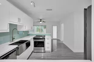 601 NE 59th Ct, Oakland Park, FL 33334 - Photo 15