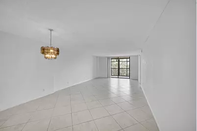 4725 Lucerne Lakes Boulevard E, Unit #411, Lake Worth, FL 33467 - Photo 11