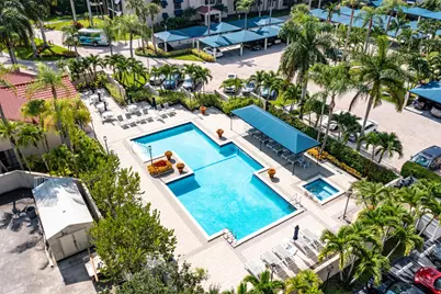 7572 Regency Lake Drive, Unit #401, Boca Raton, FL 33433 - Photo 25