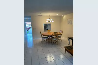 570 Laconia Circle, Lake Worth, FL 33467 - Photo 9