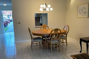 570 Laconia Cir, Lake Worth, FL 33467 - Photo 9