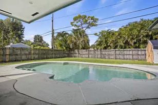 333 Masters Rd, Palm Springs, FL 33461 - Photo 9