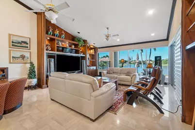 4407 Woodfield Boulevard, Boca Raton, FL 33434 - Photo 9