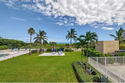 125 Ocean Avenue, Unit #216, Palm Beach Shores, FL 33404 - Photo 19