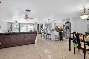 1413 Westchester Dr N, West Palm Beach, FL 33417 - Photo 7